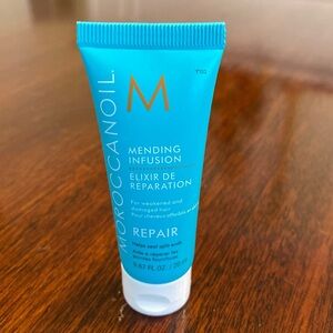 Moroccanoil Mending Fusion For Weakened and Damaged Hair Travel Sample Size